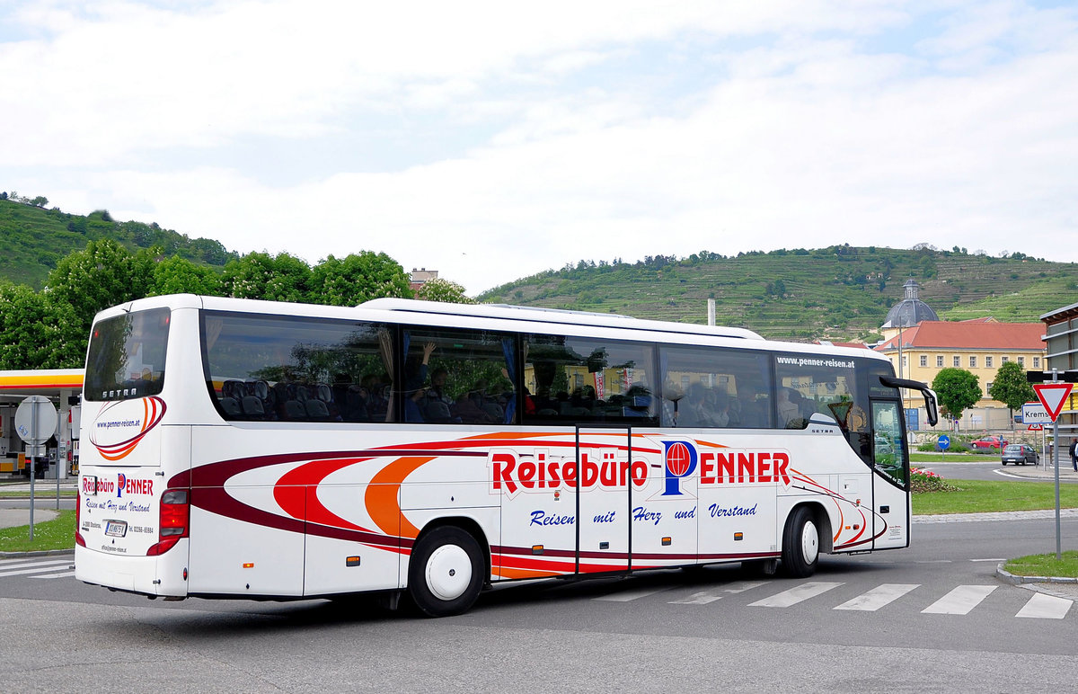 Setra 415 GT-HD vom Reisebro Penner aus Niedersterreich in Krems.