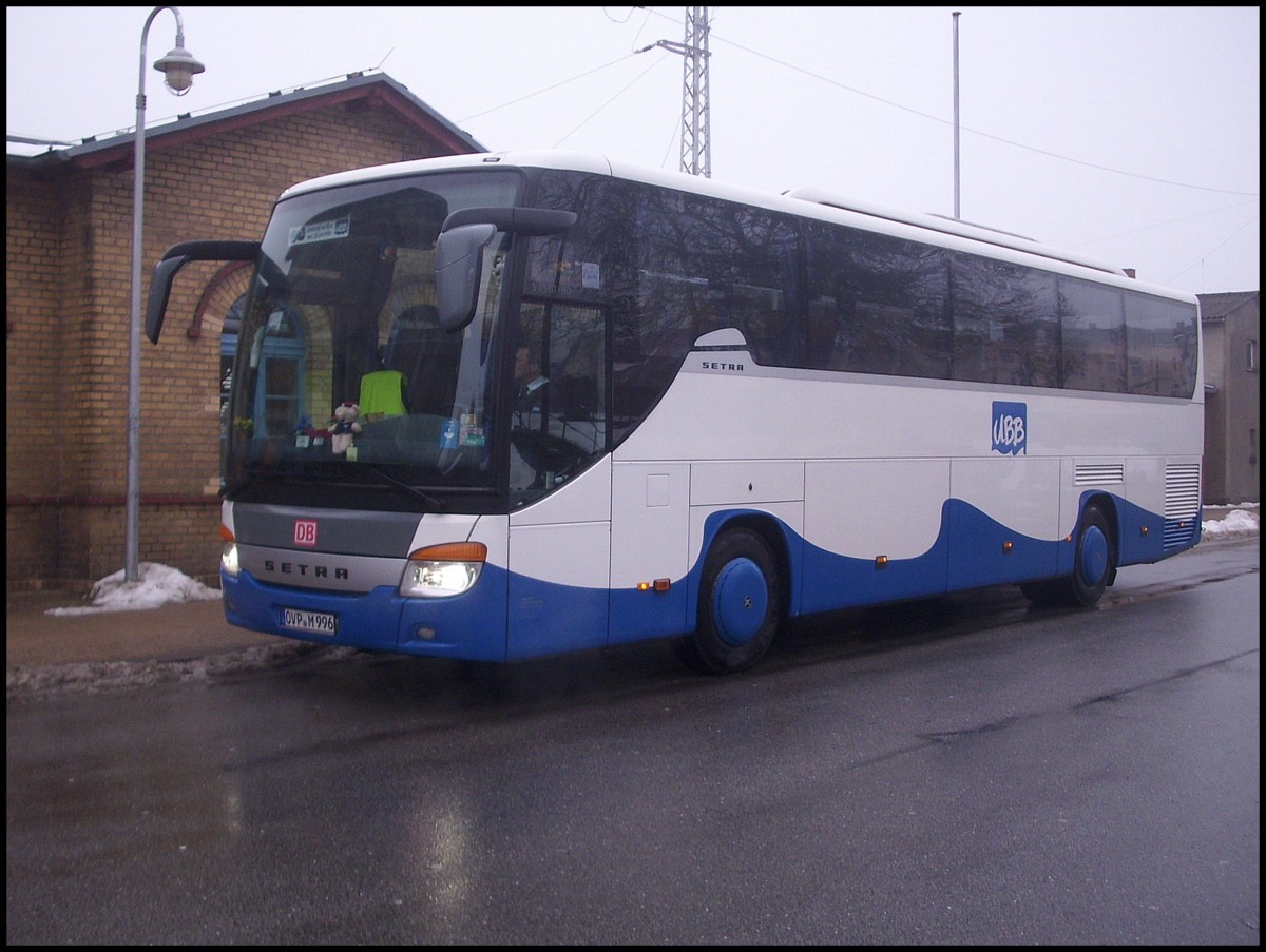 Setra 415 GT-HD von der Usedomer Bderbahn in Bergen.  
