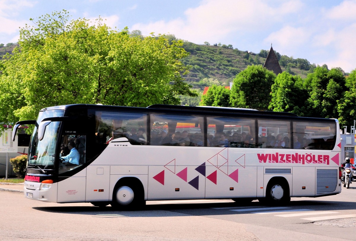 Setra 415 GT-HD von Winzenhler Reisen aus Deutschland am 19.Mai 2014 in Krems gesehen.