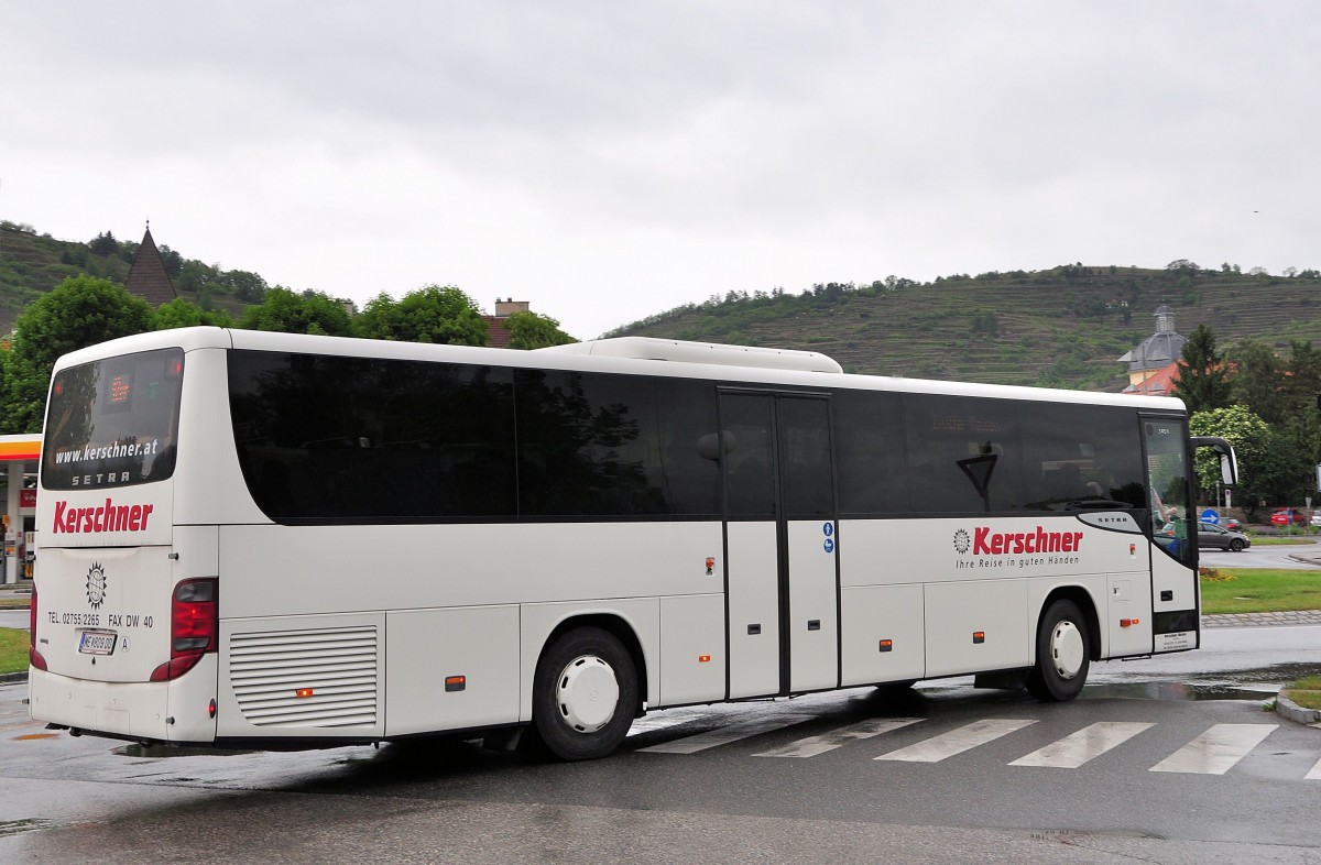 Setra 415 H von Kerschner Reisen aus sterreich am 17.Mai 2014 in Krems unterwegs.