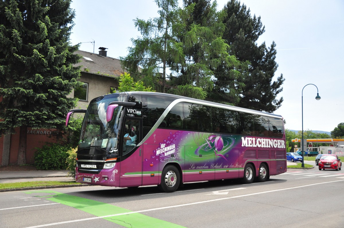 Setra 415 HDH von Melchinger Reisen aus der BRD im Mai 2015 in Krems gesehen.