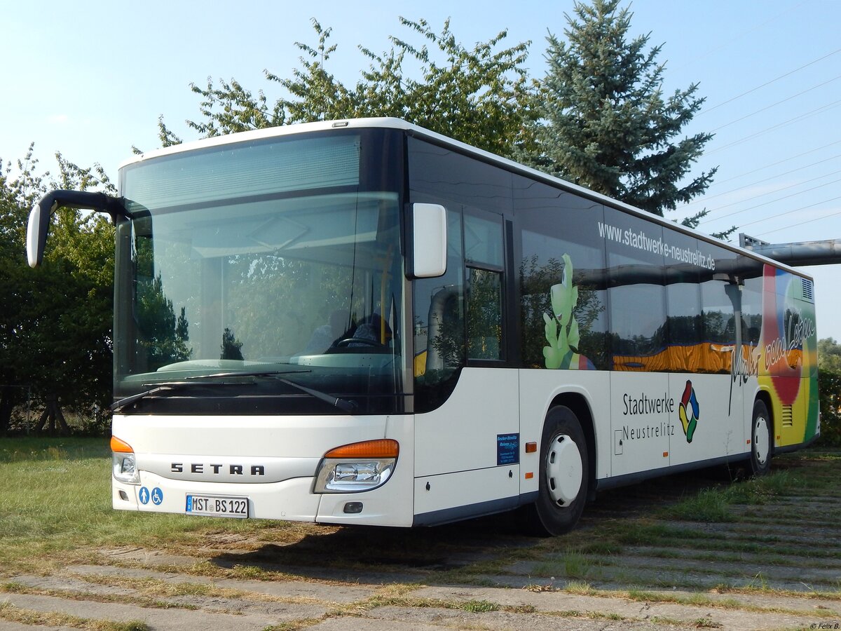 Setra 415 NF von Becker-Strelitz Reisen aus Deutschland in Neubrandenburg.