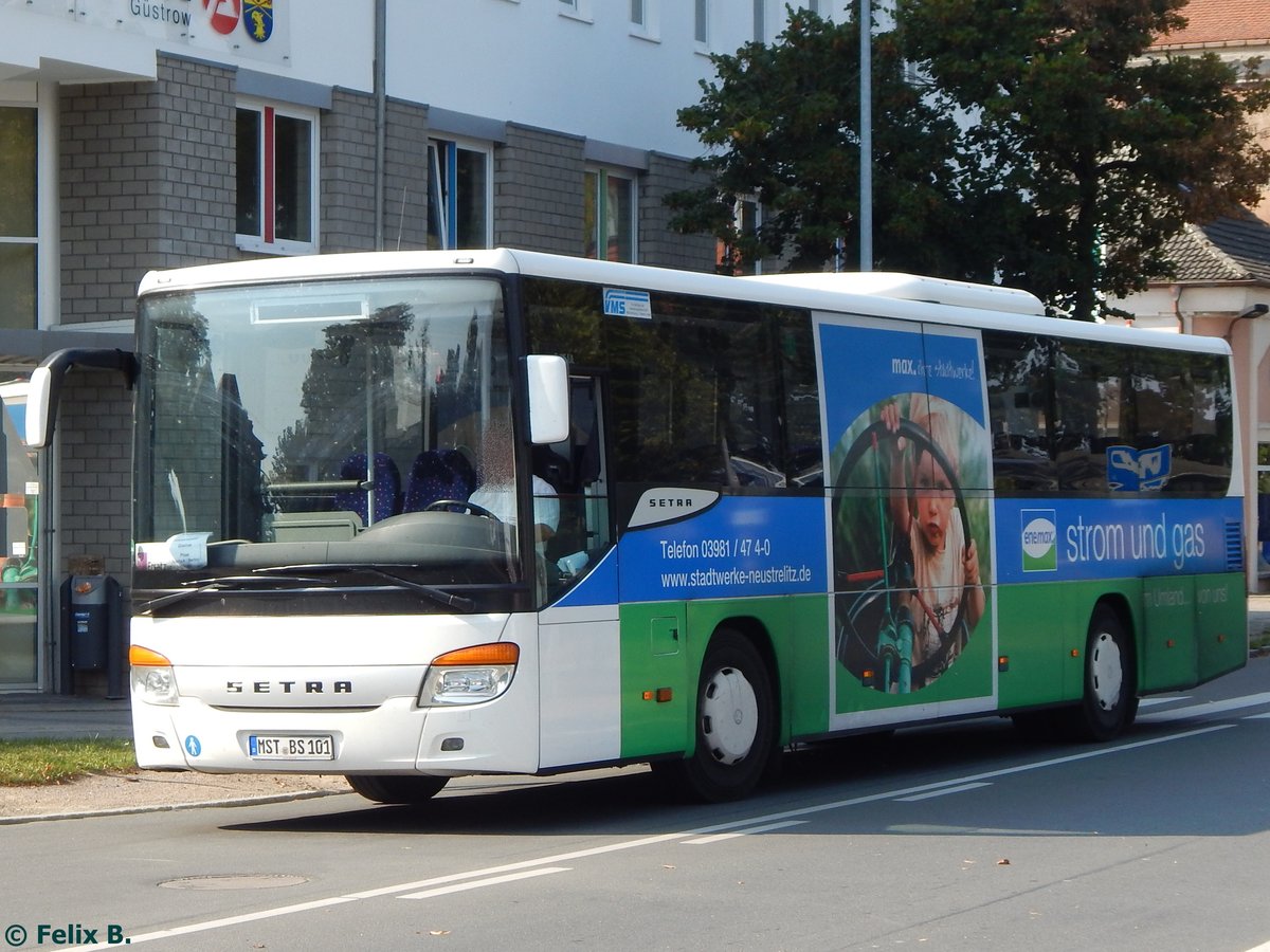 Setra 415 UL von Becker-Strelitz Reisen aus Deutschland in Güstrow.