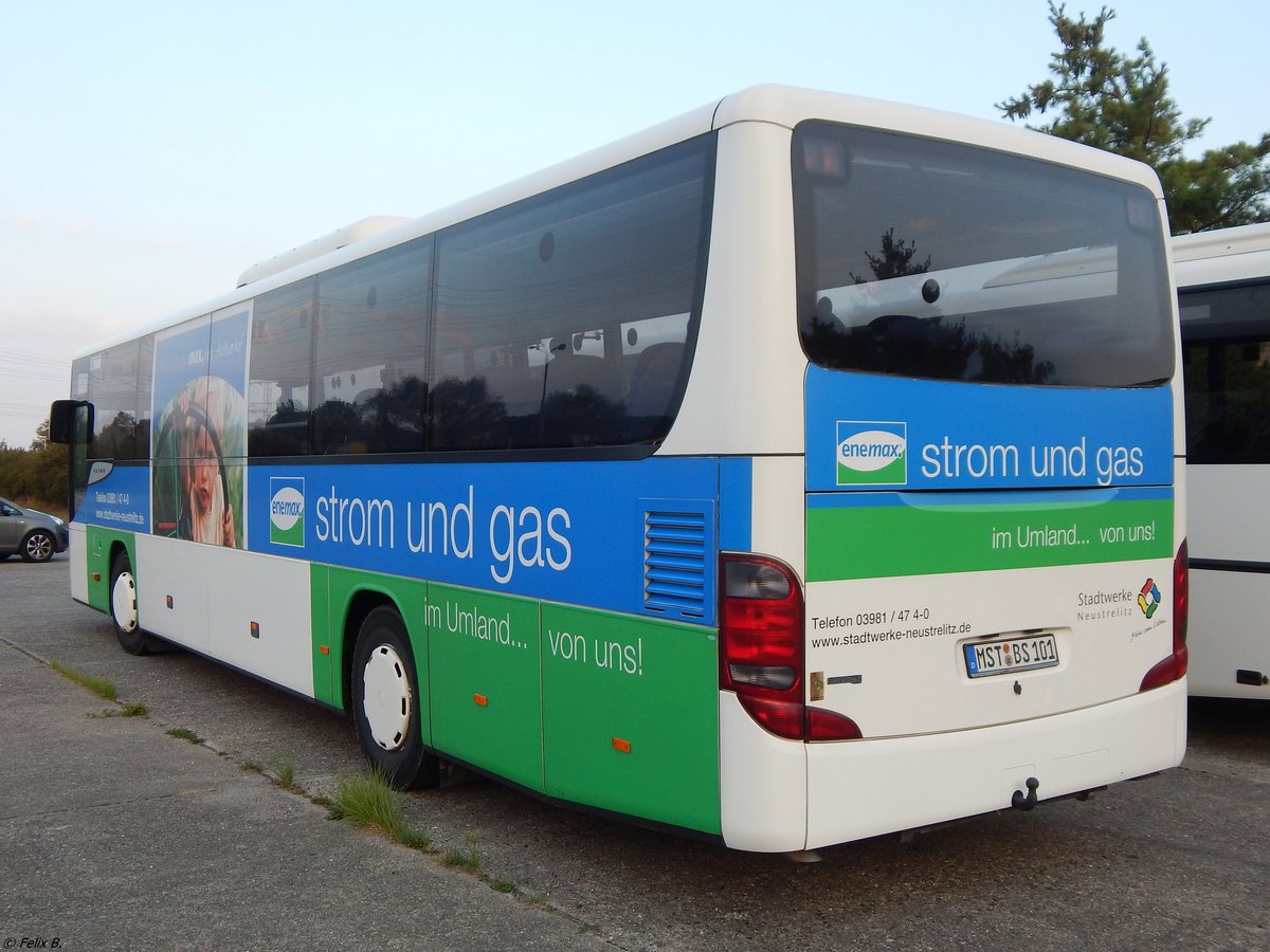 Setra 415 UL von Becker-Strelitz Reisen aus Deutschland in Neubrandenburg.