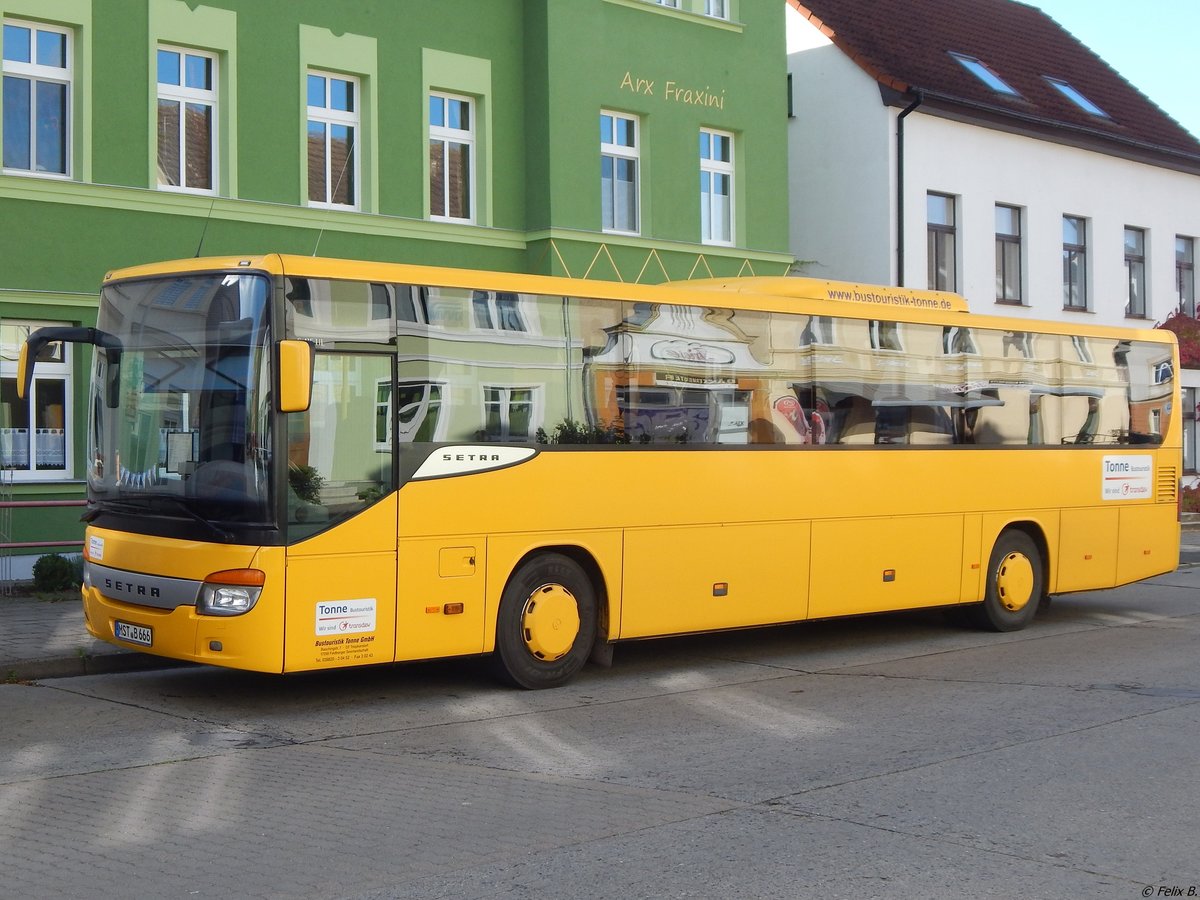 Setra 415 UL von Tonne aus Deutschland in Neubrandenburg.