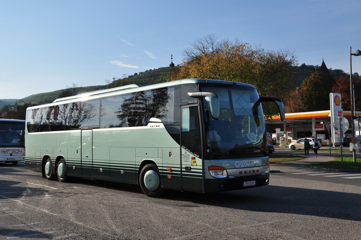 Setra 416 GT-HD von Chalupar aus Wien in Krems gesehen.