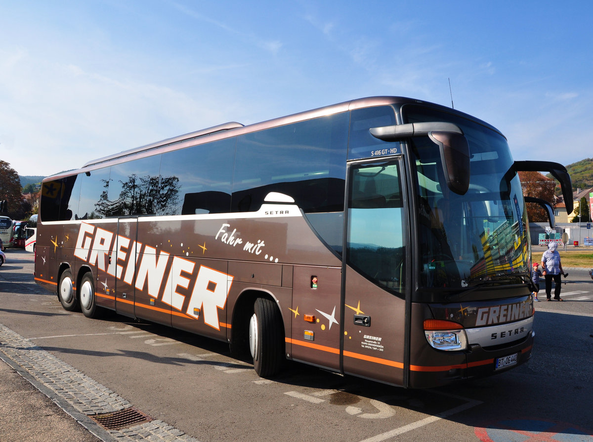 Setra 416 GT-HD von GREINER Reisen aus der BRD in Krems.