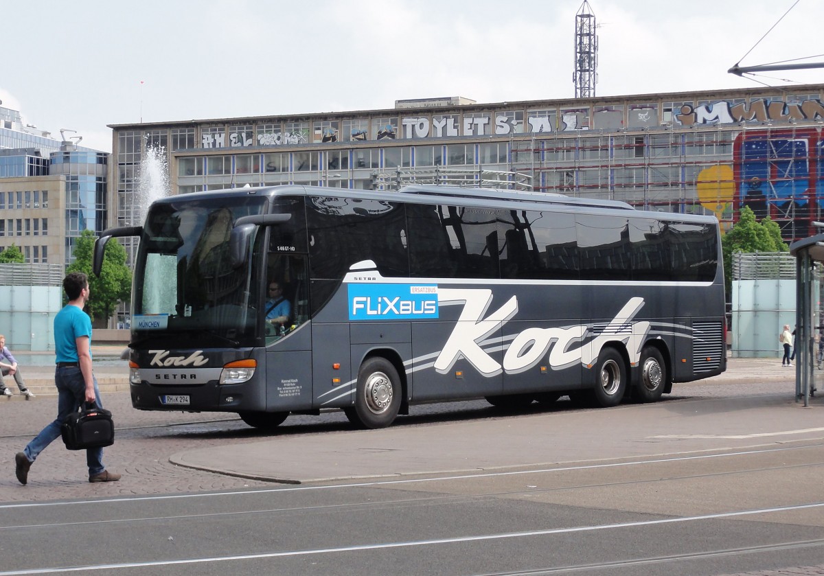 SETRA 416 GT-HD von KOCH Reisen Ende April 2014 in Leipzig bei der Oper gesehen.