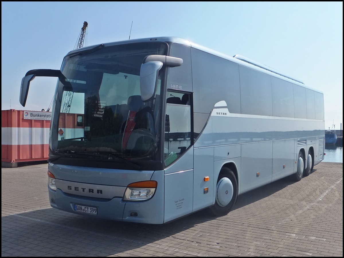 Setra 416 GT-HD von Tappe-Touristik aus Deutschland im Stadthafen Sassnitz.