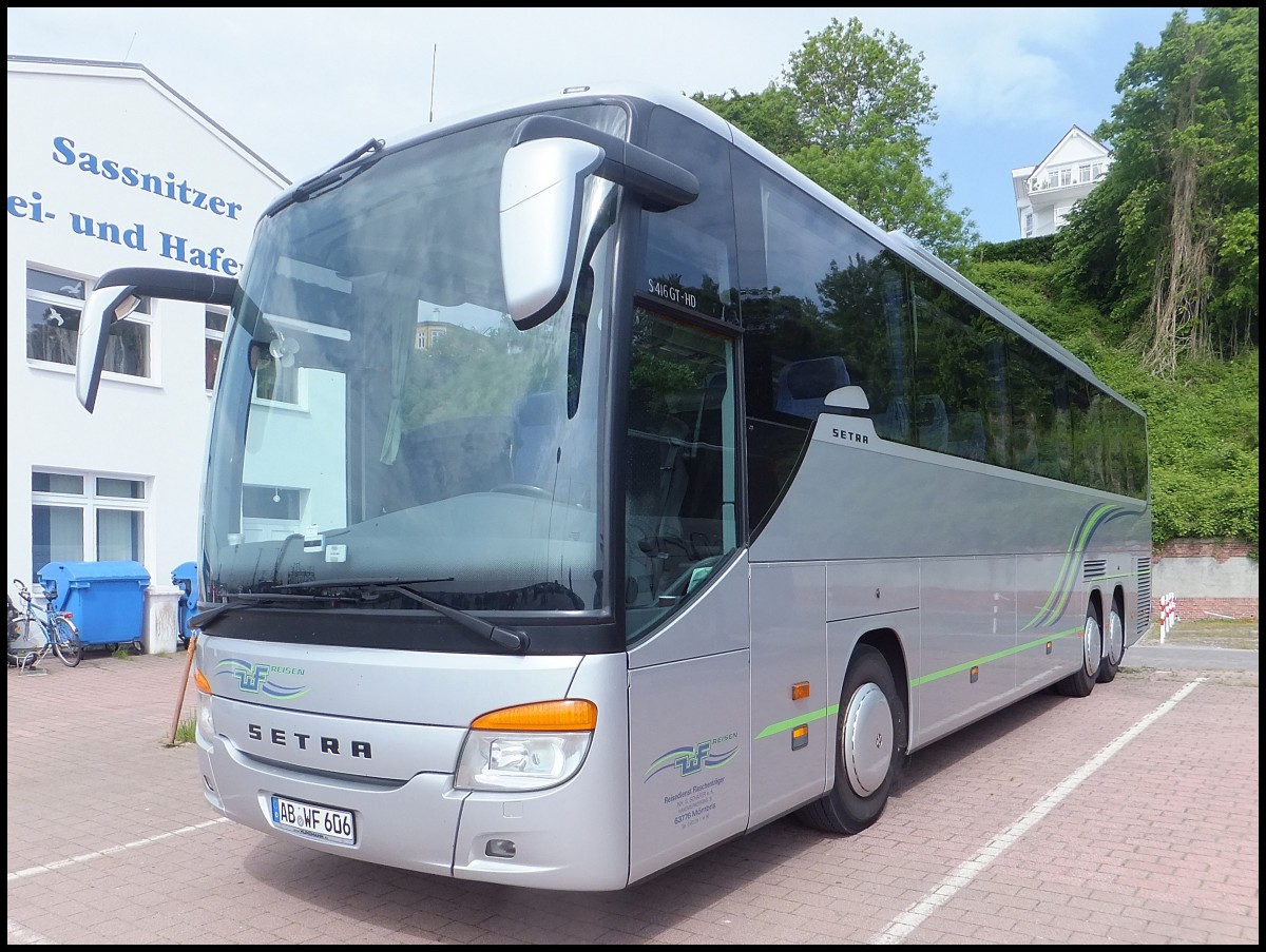 Setra 416 GT-HD von WF-Reisen aus Deutschland im Stadthafen Sassnitz.