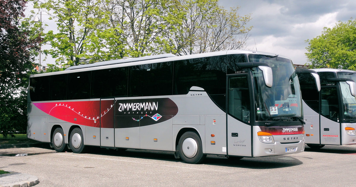 Setra 416 GT-HD von Zimmermann Reisen aus Frankreich in Krems gesehen.