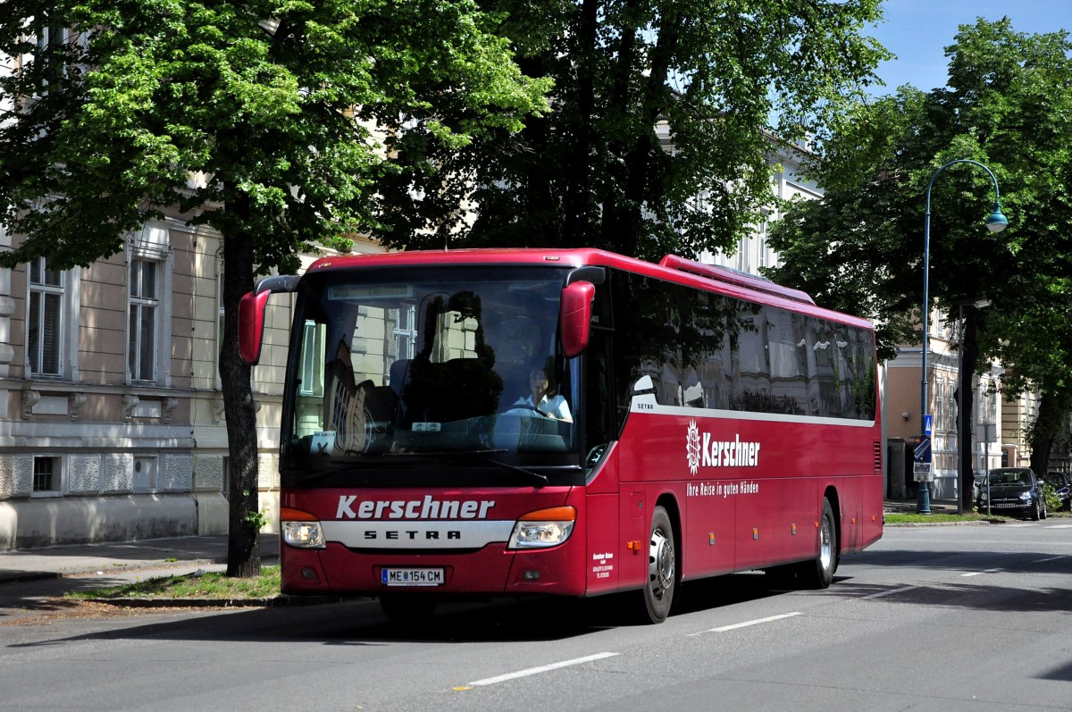 Setra 416 GT von Kerschner Reisen aus Nieder�sterreich im Mai in Krems unterwegs.