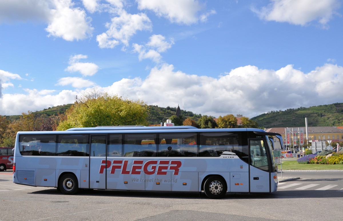 SETRA 416 GT von PFLEGER Reisen aus Niedersterreich im September 2013 in Krems gesehen.