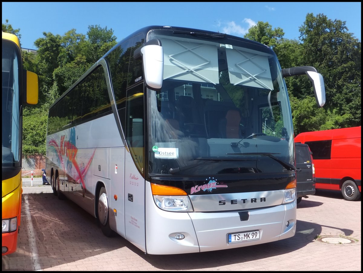 Setra 416 HDH von Kreuz aus Deutachland im Stadthafen Sassnitz.