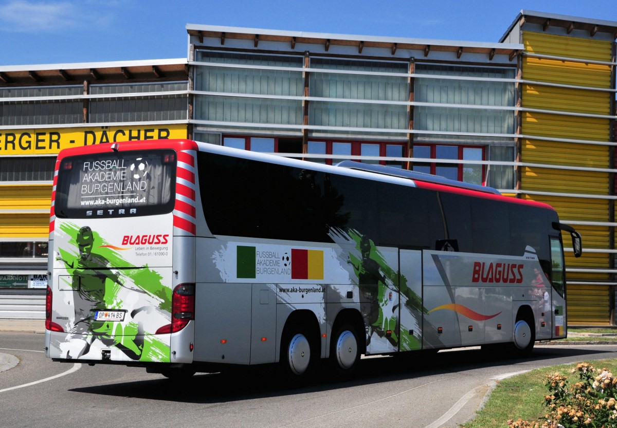 SETRA 417 GT-HD von BLAGUSS / sterreich am 9.7.2013 in Krems an der Donau.