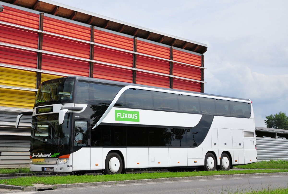 Setra 431 DT Flixbus von Dr. Richard Reisen aus sterreich in Krems unterwegs.