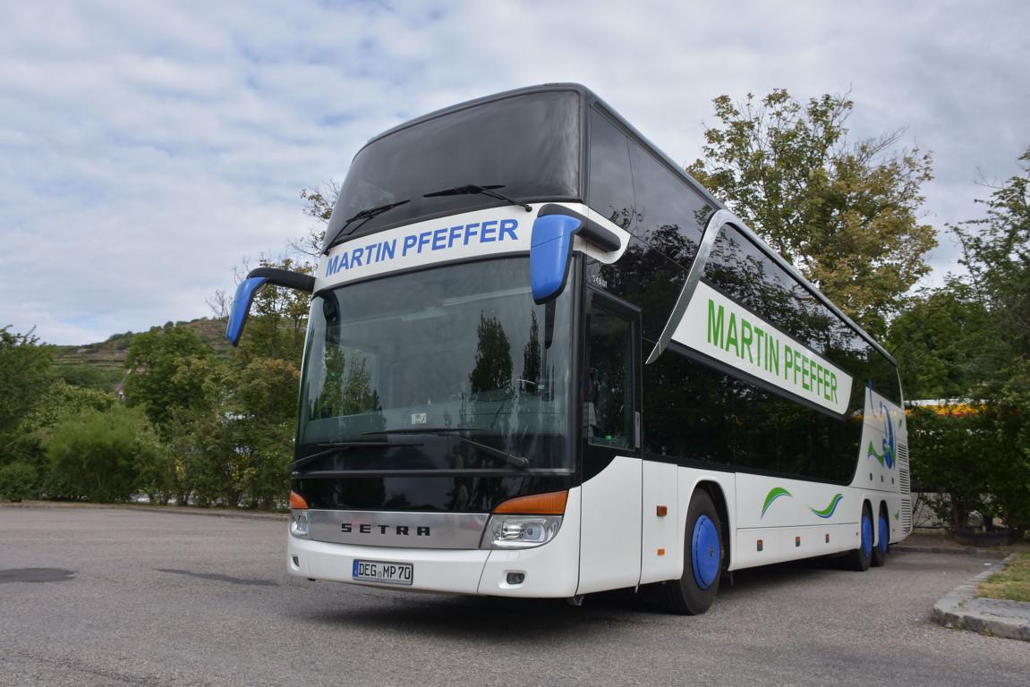 Setra 431 DT von Martin Pfeffer aus der BRD 06/2017 in Krems.