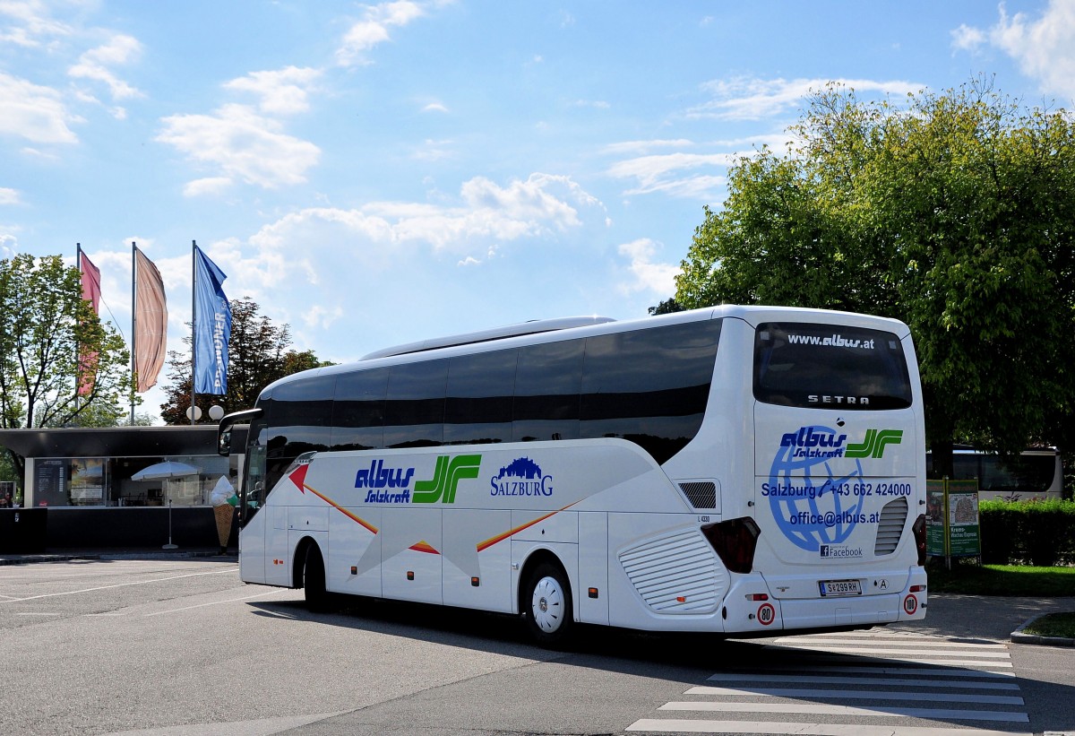 SETRA 515 HD von ALBUS-SALZKRAFT aus sterreich im August 2013 in Krems an der Donau.