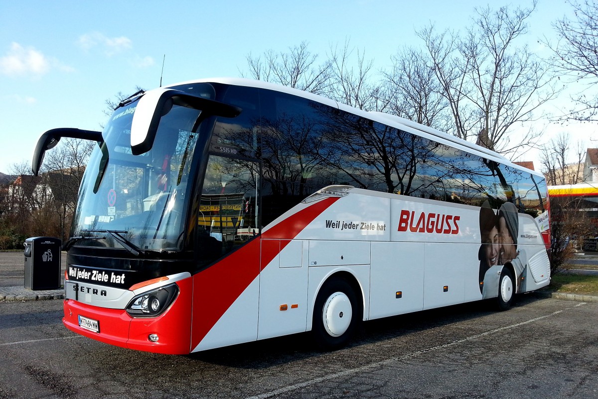 SETRA 515 HD von BLAGUSS Busreisen/Wien am 15.1.2014 in Krems gesehen.