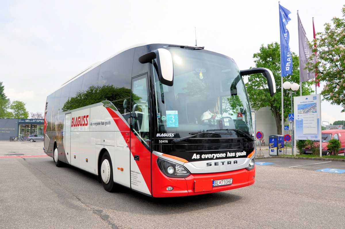 Setra 515 HD von Blaguss Reisen aus der SK in Krems gesehen.