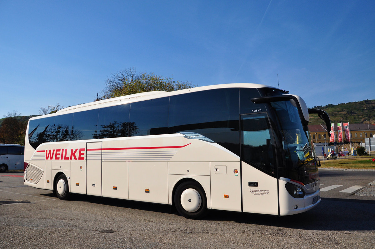 Setra 515 HD von C.Weilke aus der BRD in Krems.