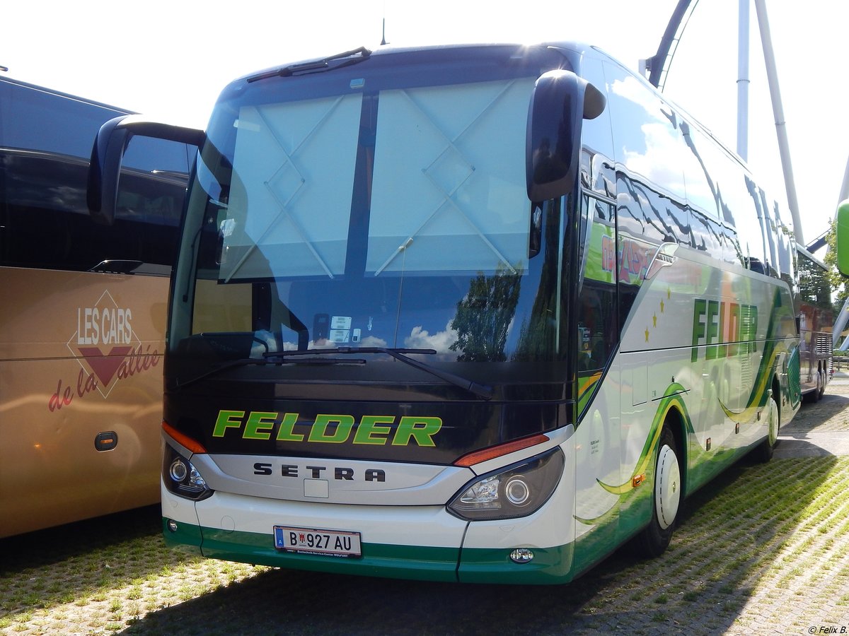 Setra 515 HD von Felder aus Österreich am Europapark Rust.