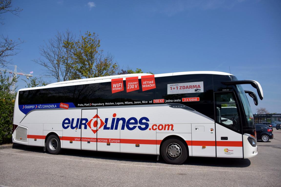 Setra 515 HD von H+S Bussi aus der CZ in Krems.