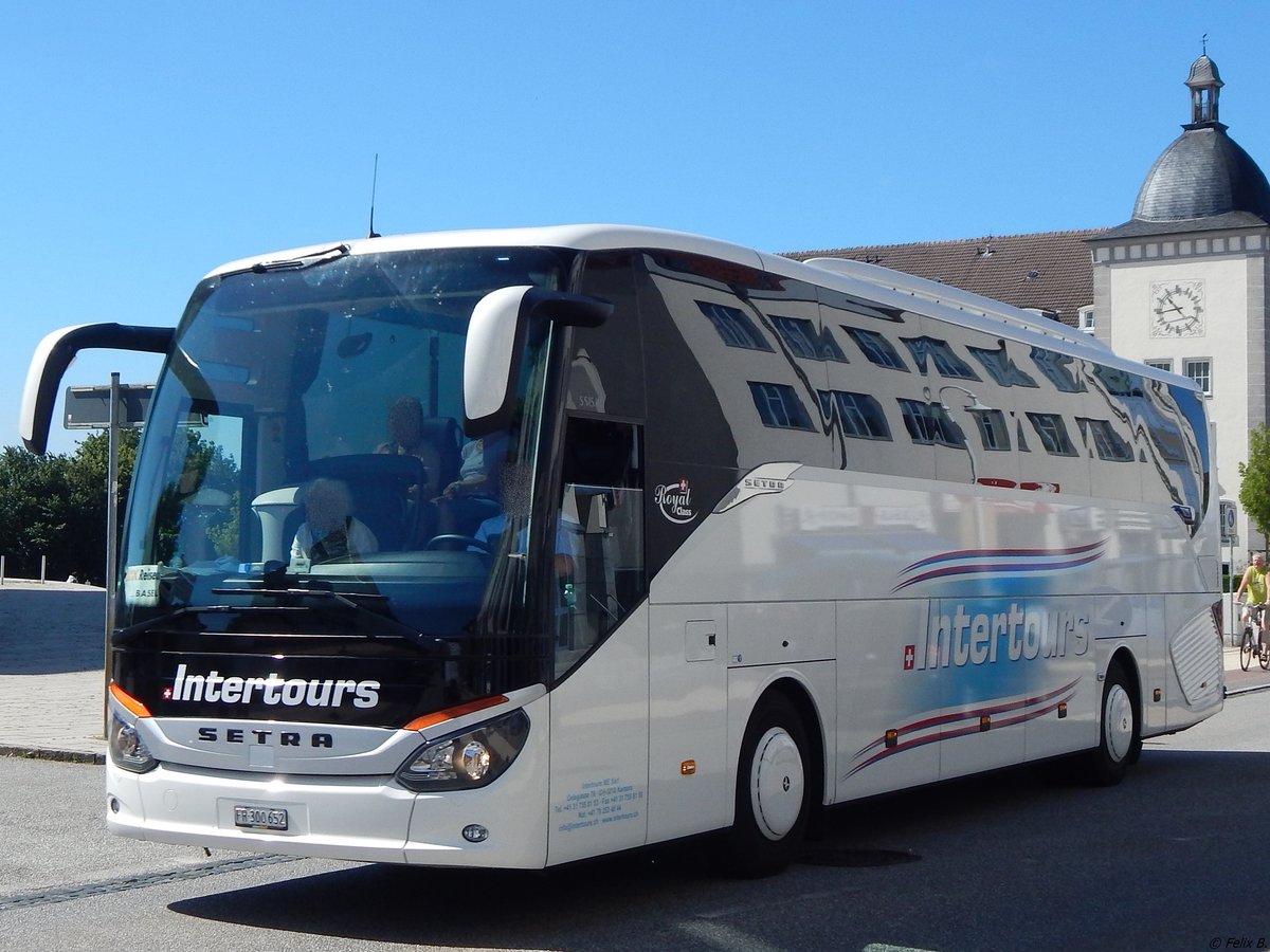 Setra 515 HD von Intertours aus der Schweiz in Sassnitz.