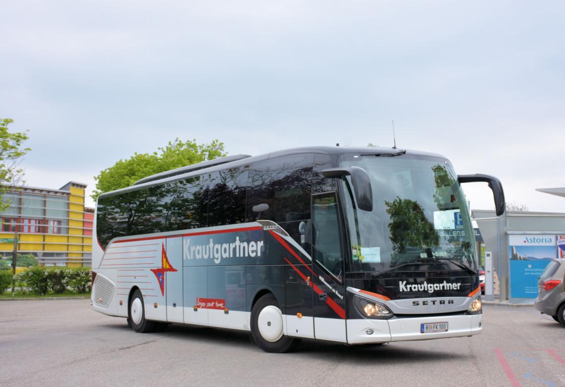 Setra 515 HD von KRAUTGARTNER Reisen aus Obersterreich in Krems.