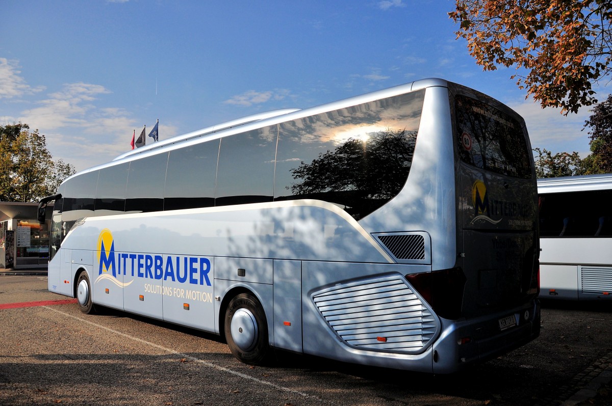 Setra 515 HD von Mitterbauer Reisen aus Nieder�sterreich am 20.9.2014 in Krems.