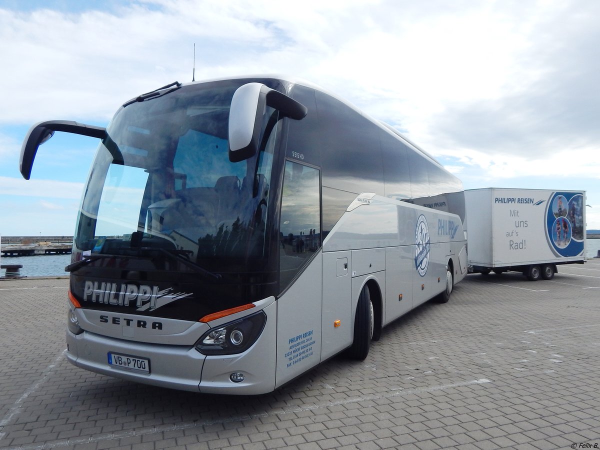 Setra 515 HD von Philippi aus Deutschland mit Anh�nger im Stadthafen Sassnitz.