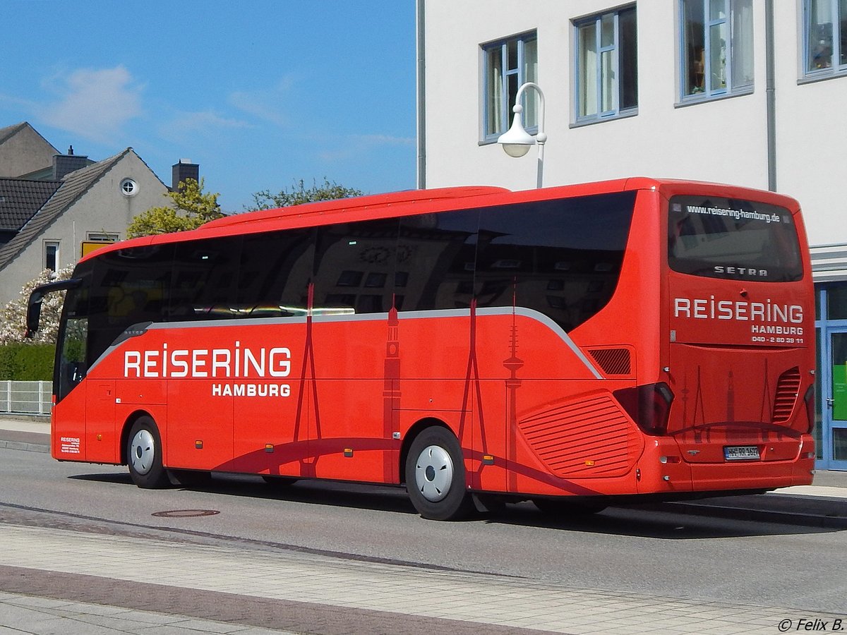 Setra 515 HD von Reisering Hamburg aus Deutschland in Sassnitz.