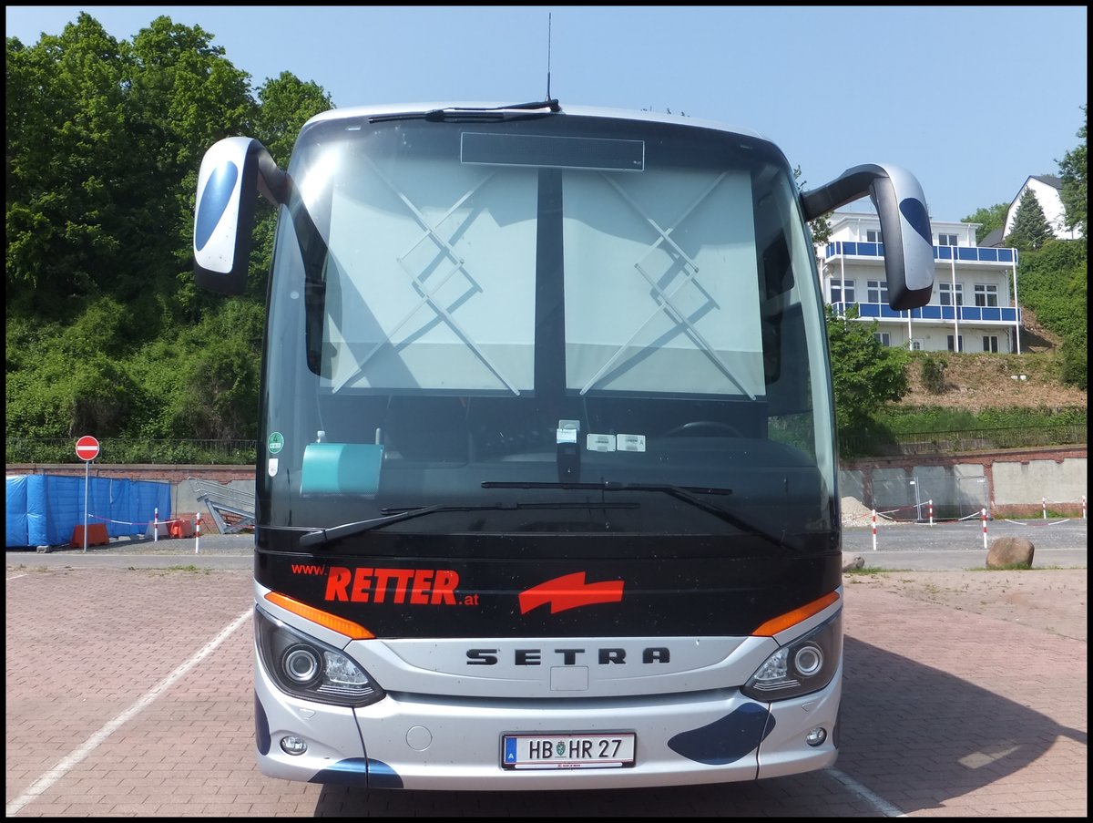 Setra 515 HD von Retter Reisen aus Österreich im Stadthafen Sassnitz.