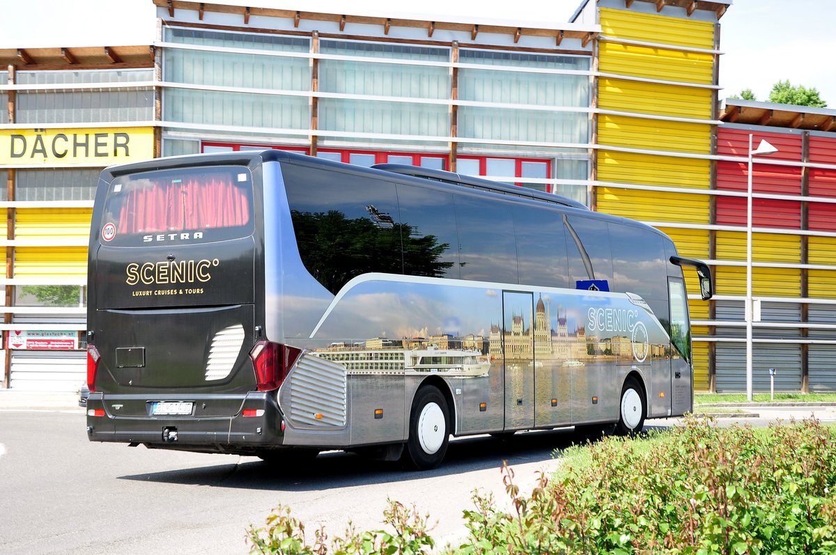 Setra 515 HD von Scenic Tour (Blaguss)aus der SK in Krems unterwegs.