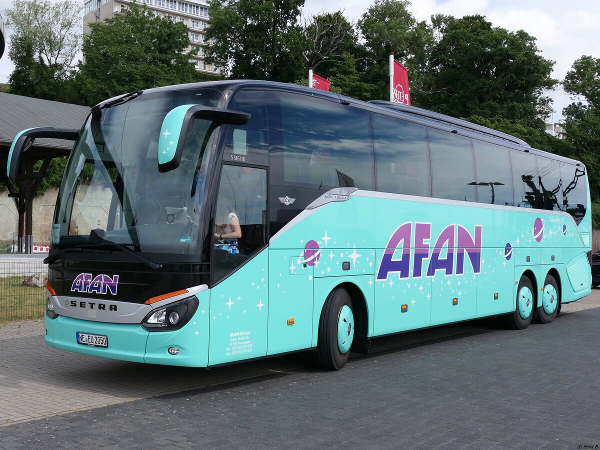 Setra 516 HD von Afan aus Deutschland im Stadthafen Sassnitz.