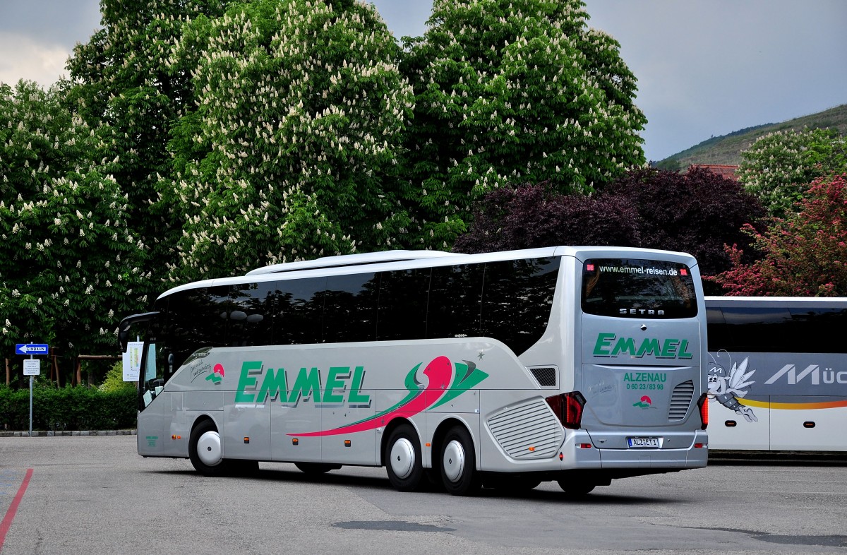 Setra 516 HD von Emmel Reisen aus der BRD im Mai 2014 in Krems.