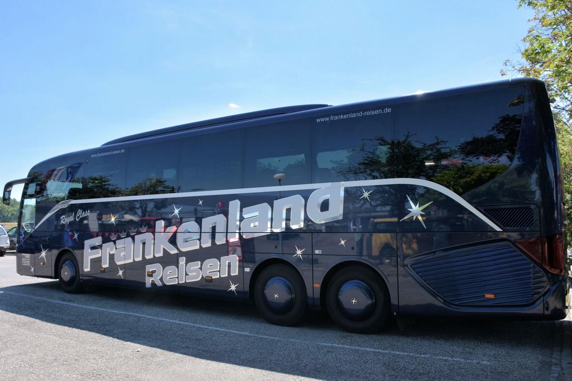 Setra 516 HD von Frankenland Reisen 06/2017 in Krems.