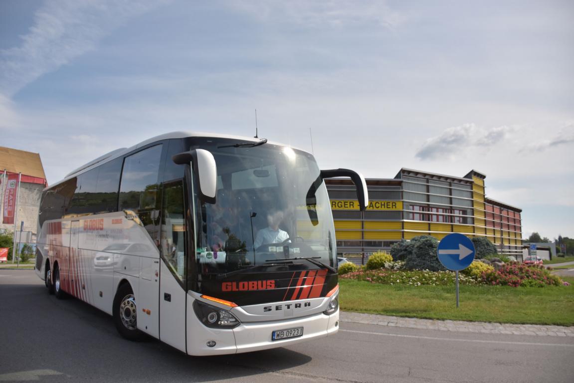 Setra 516 HD von Globus Reisen aus PL 2018 in Krems gesehen.