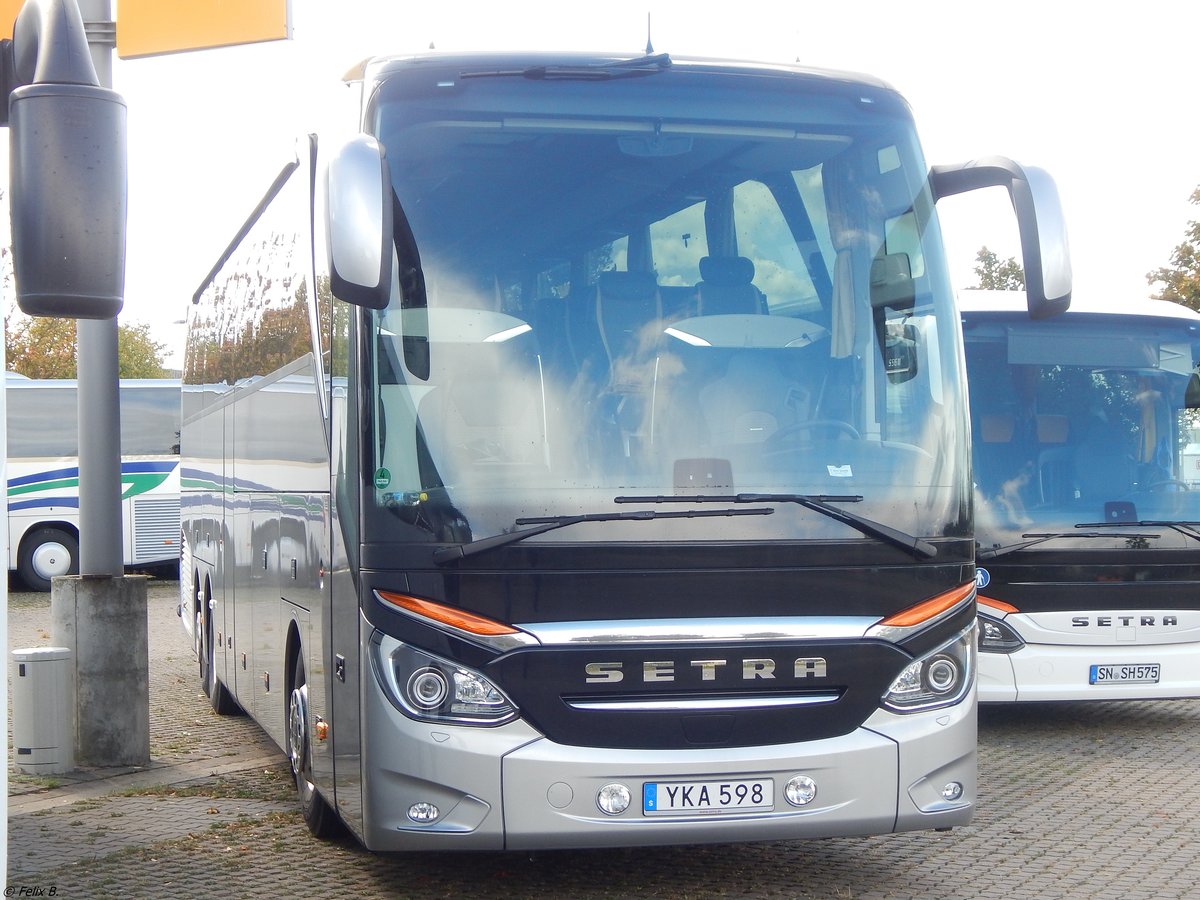 Setra 516 HDH aus Schweden in Hannover.