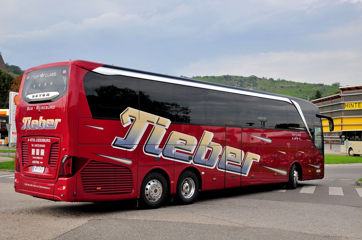 Setra 516 HDH von Tieber Reisen aus der Steiermark/Österreich am 20.9.2014 in Krems.