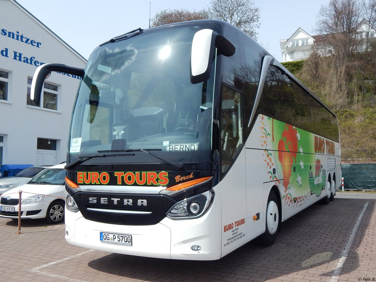 Setra 517 HDH von Euro Tours aus Deutschland im Stadthafen Sassnitz.