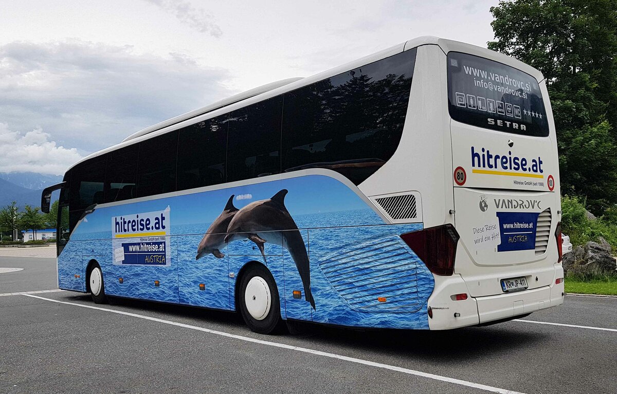 Setra S 515 HD des Busunternehmens VANDROVC aus Slowenien steht auf dem Busplatz am Königsee im Juni 2022