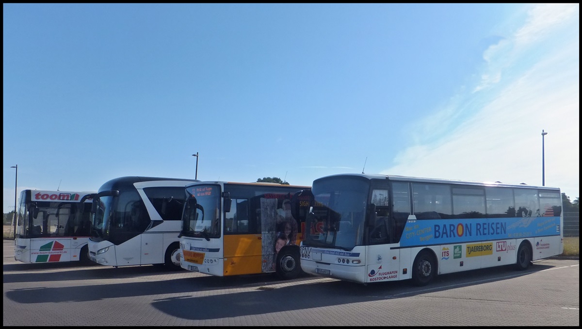 Solaris Urbino 12, Neoplan Jetliner, Volvo 8700 und Neoplan Euroliner der RPNV in Bergen.