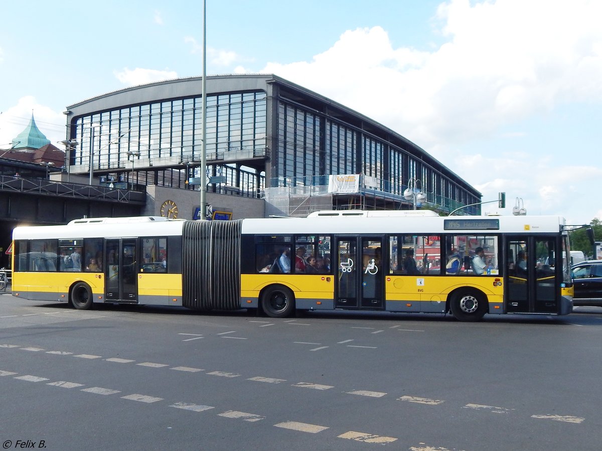 Solaris Urbino 18 der BVG in Berlin.