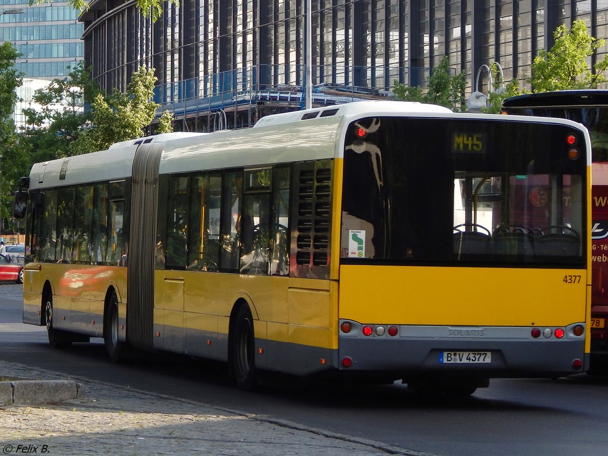 Solaris Urbino 18 der BVG in Berlin.