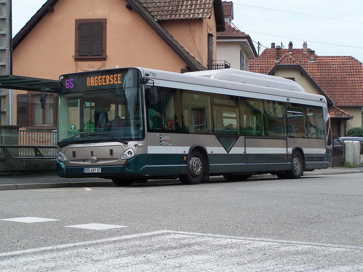 Strassburg - 24. Mai 2009 : Heuliez GX 327 CNG Nr 790 in Lipsheim.