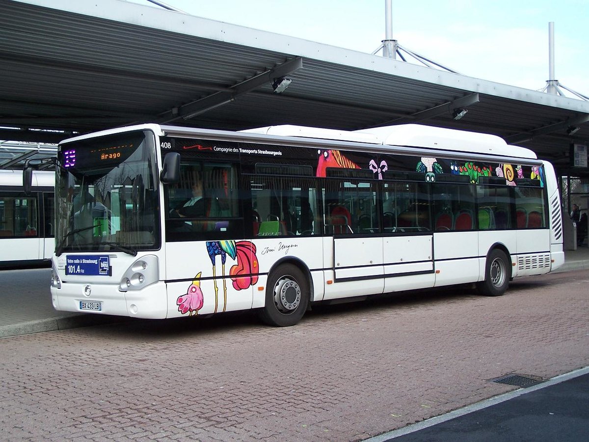 Strassburg - 25. Januar 2012 : Irisbus Citelis 12 Nr 408 an der Haltestelle Rotonde.