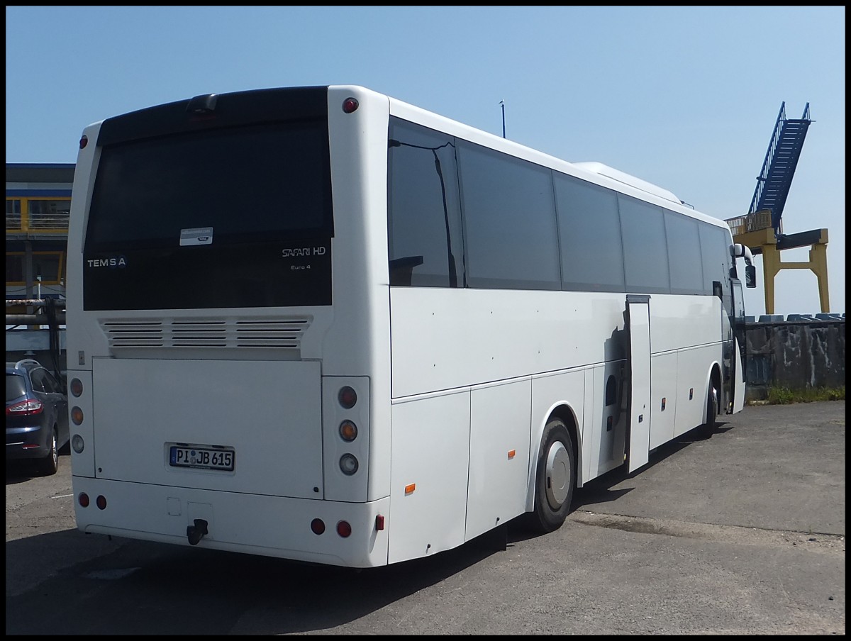 Temsa Safari HD aus Deutschland im Stadthafen Sassnitz.