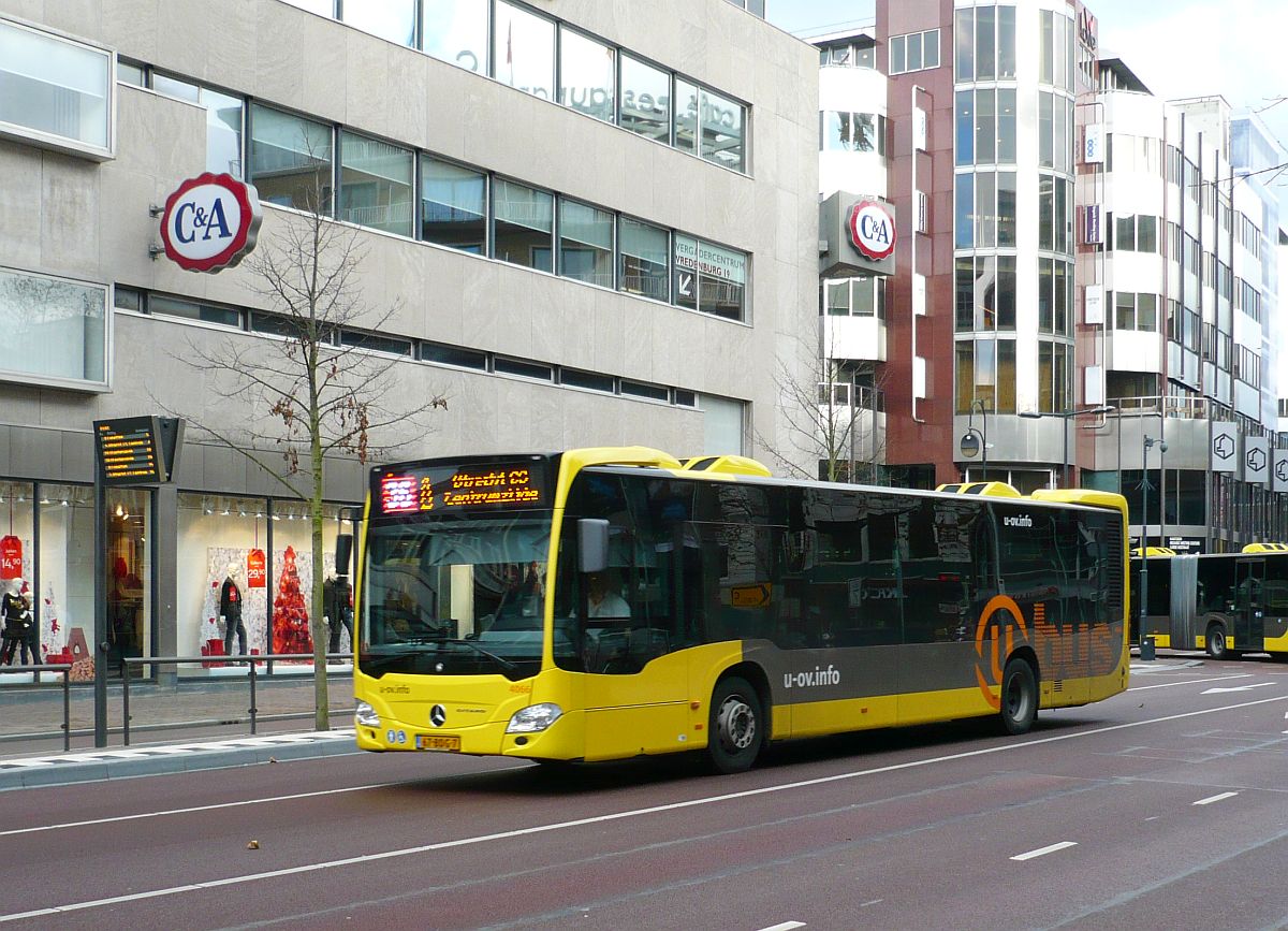 U-OV Bus 4066 Mercedes-Benz Citaro 12M Baujahr 2013. Vredenburg, Utrecht 17-11-2014.