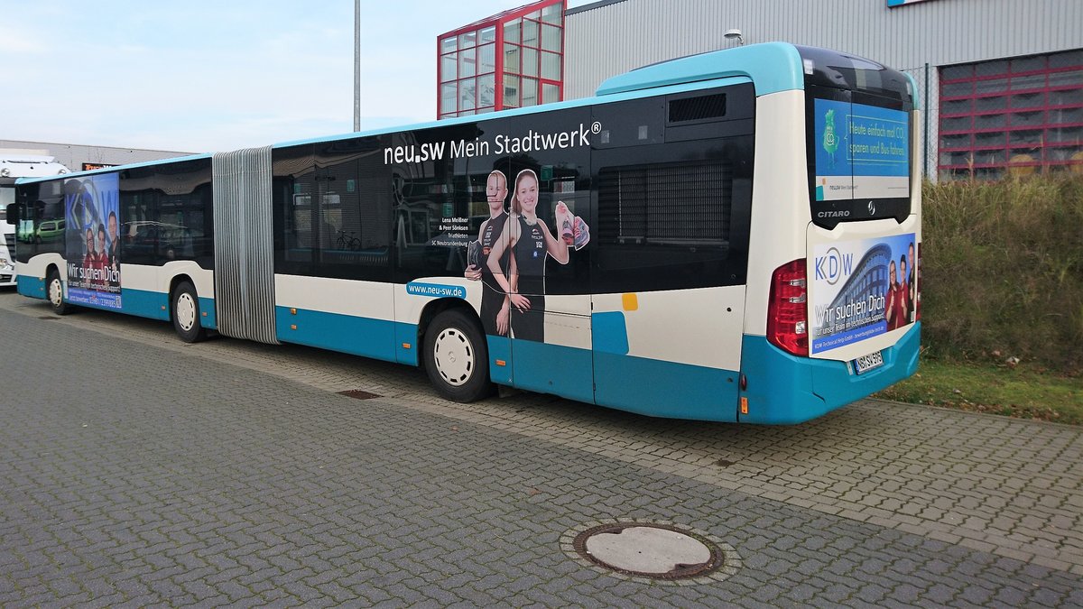 .....und auch wieder mit Sportlern wie ihr die Triathleten des SCN die auf dem Citaro zu sehen sind  Dezember 2017 